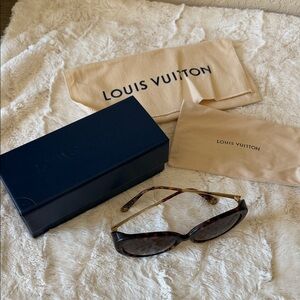 Louis Vuitton Brown Tortoise Sunglasses